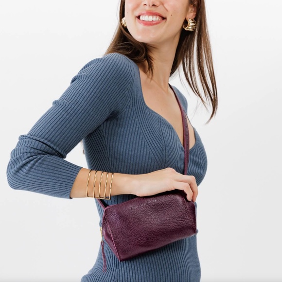 💜 Portland Leather Deep Purple Plum Crossbody Belt Bag 💜 - Picture 2 of 12